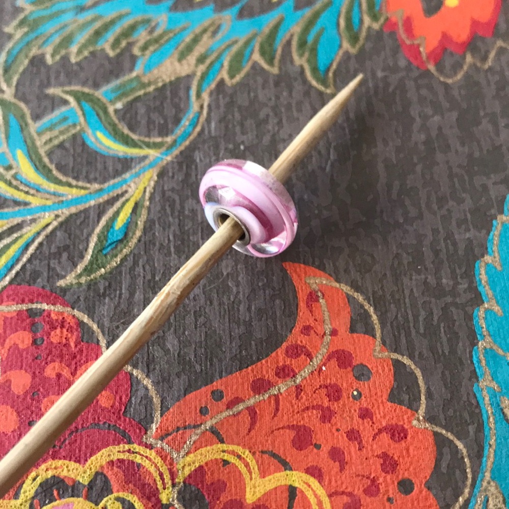 Troll Bead-Rose Ribbon - Picture 3 of 3